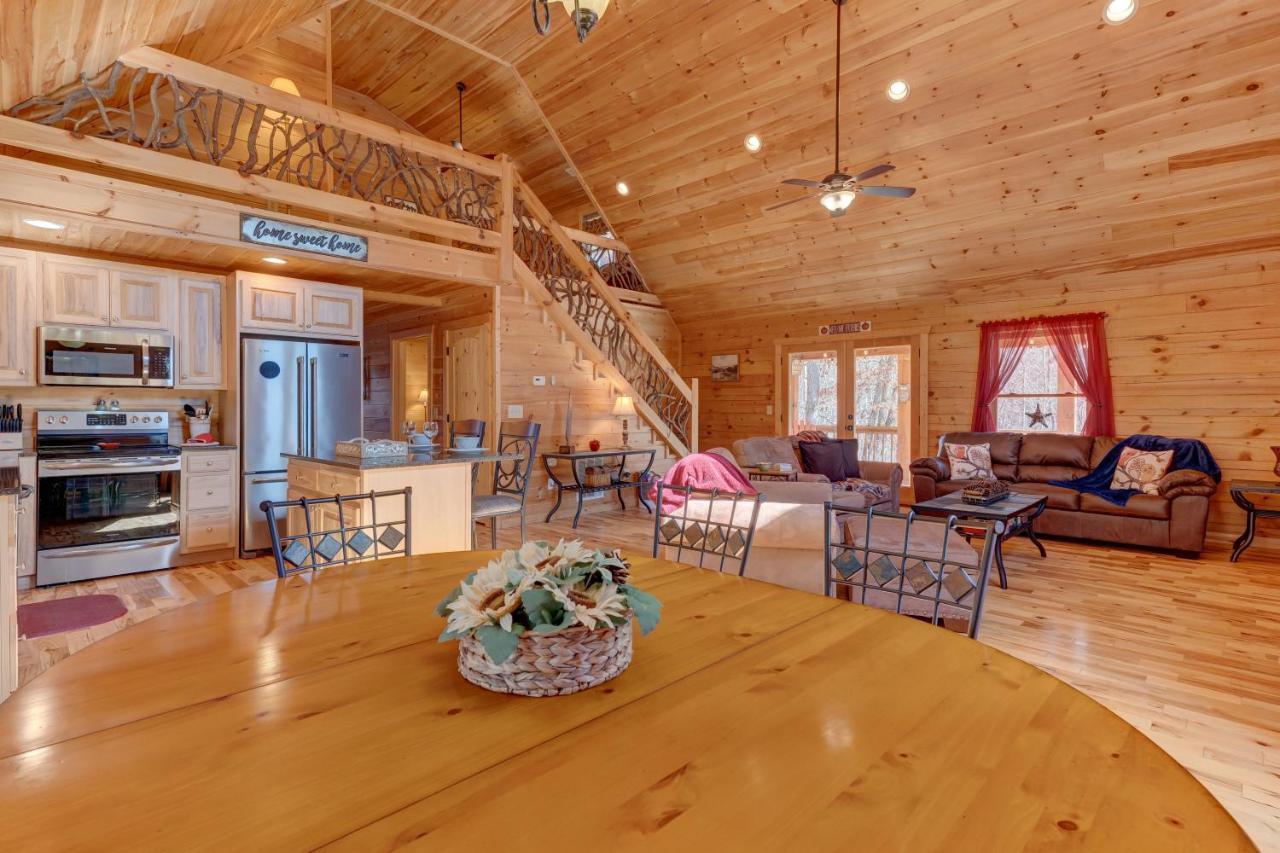 Hot-Tub 6 Seater, Fire-Pit, Master King Bed, Wineries, Pickleball, Resort Amenities Ellijay Eksteriør billede