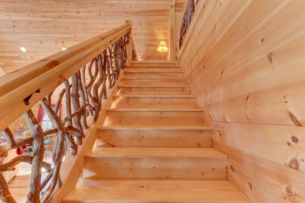 Hot-Tub 6 Seater, Fire-Pit, Master King Bed, Wineries, Pickleball, Resort Amenities Ellijay Eksteriør billede