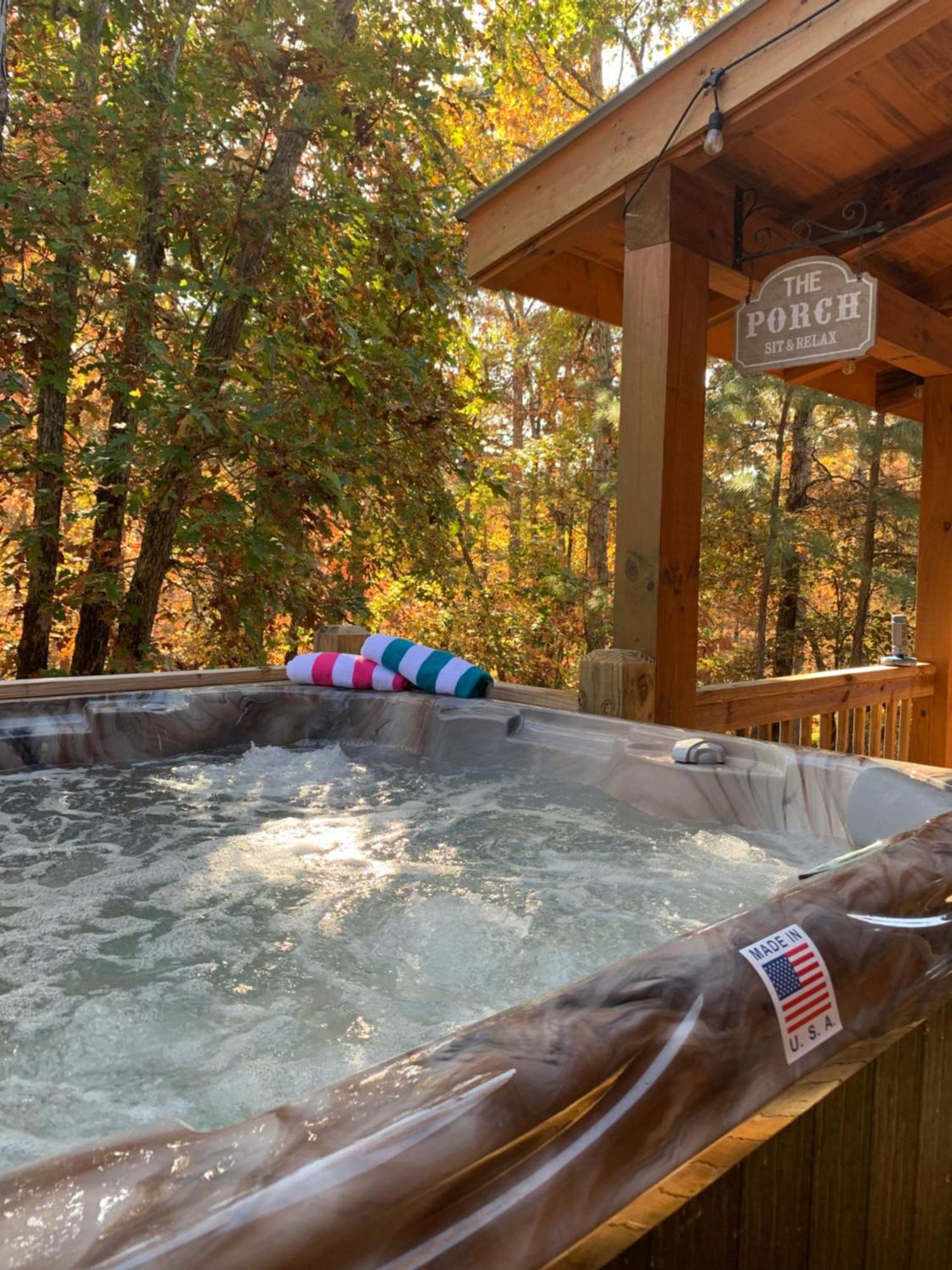 Hot-Tub 6 Seater, Fire-Pit, Master King Bed, Wineries, Pickleball, Resort Amenities Ellijay Eksteriør billede